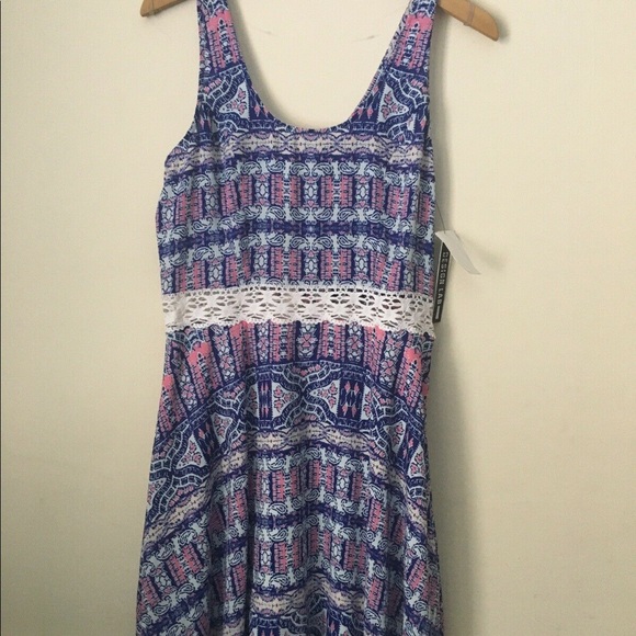 Blue, pink print MISSES DRESS from Lord & Taylor. Size Large. Retail $90. NWT! - Picture 1 of 10